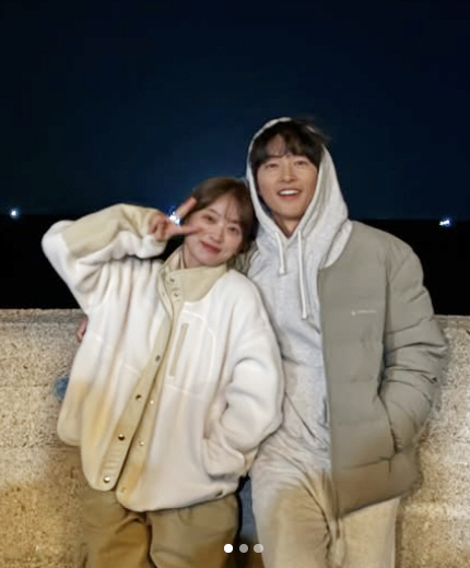 송중기, ♥천우희와 다정 투샷 “역대급 파트너”