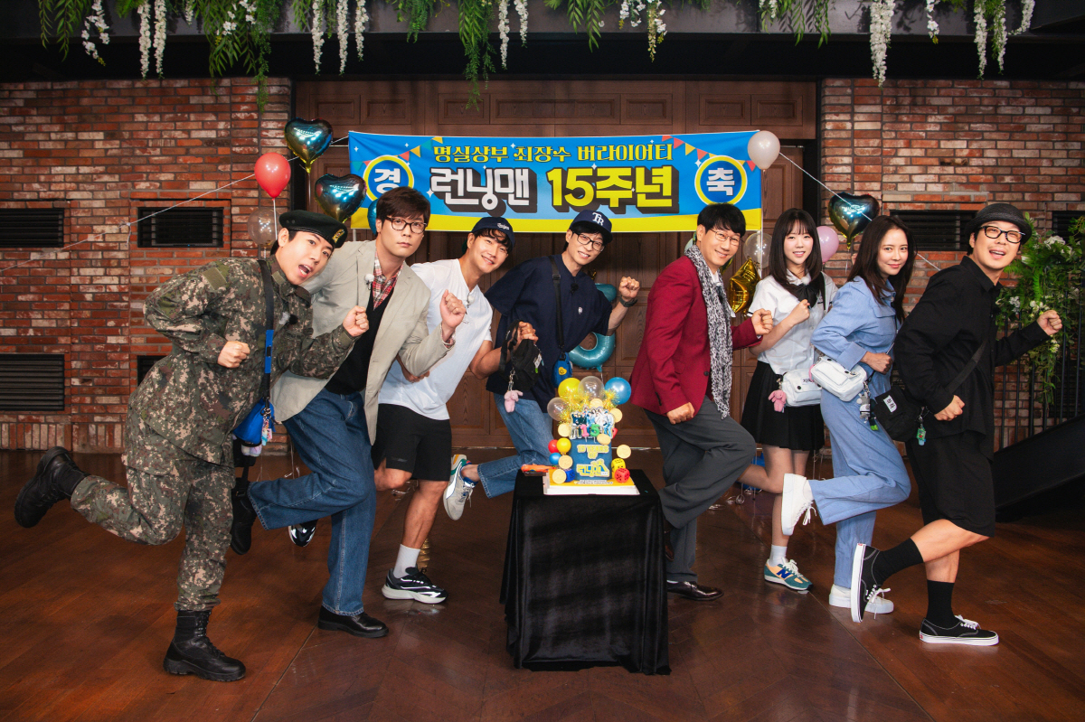 [공식] SBS ‘런닝맨’ 15주년 위크 돌입…굿즈·레전드 회차 공개 팬…