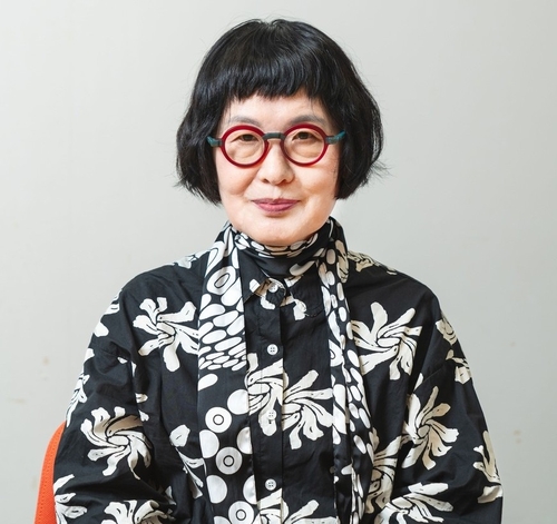 김혜순 '죽음의 자서전' 독일 HKW 국제문학상…아시아 최초