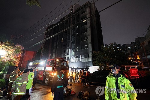 "대포 터지는 듯한 굉음"…광명 아파트 화재에 이웃들 `발동동`