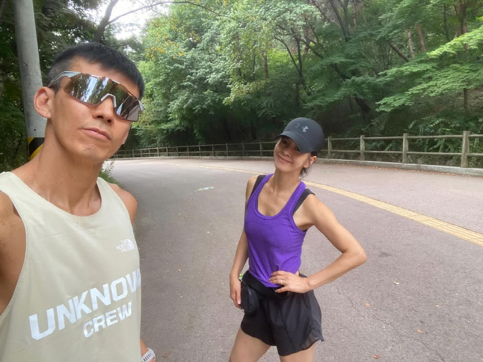 션, 결혼 22년차에도 ♥정혜영 바라기...러닝 데이트 후 "혜영이가 한…