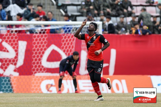 [오피셜]"한국은 가장 행복한 곳" 'K리그 신화' 말컹, 7년 만의 복…