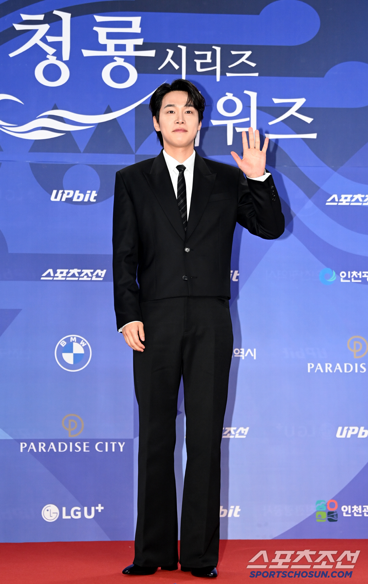 [포토] 강유석, 손인사도 멋짐