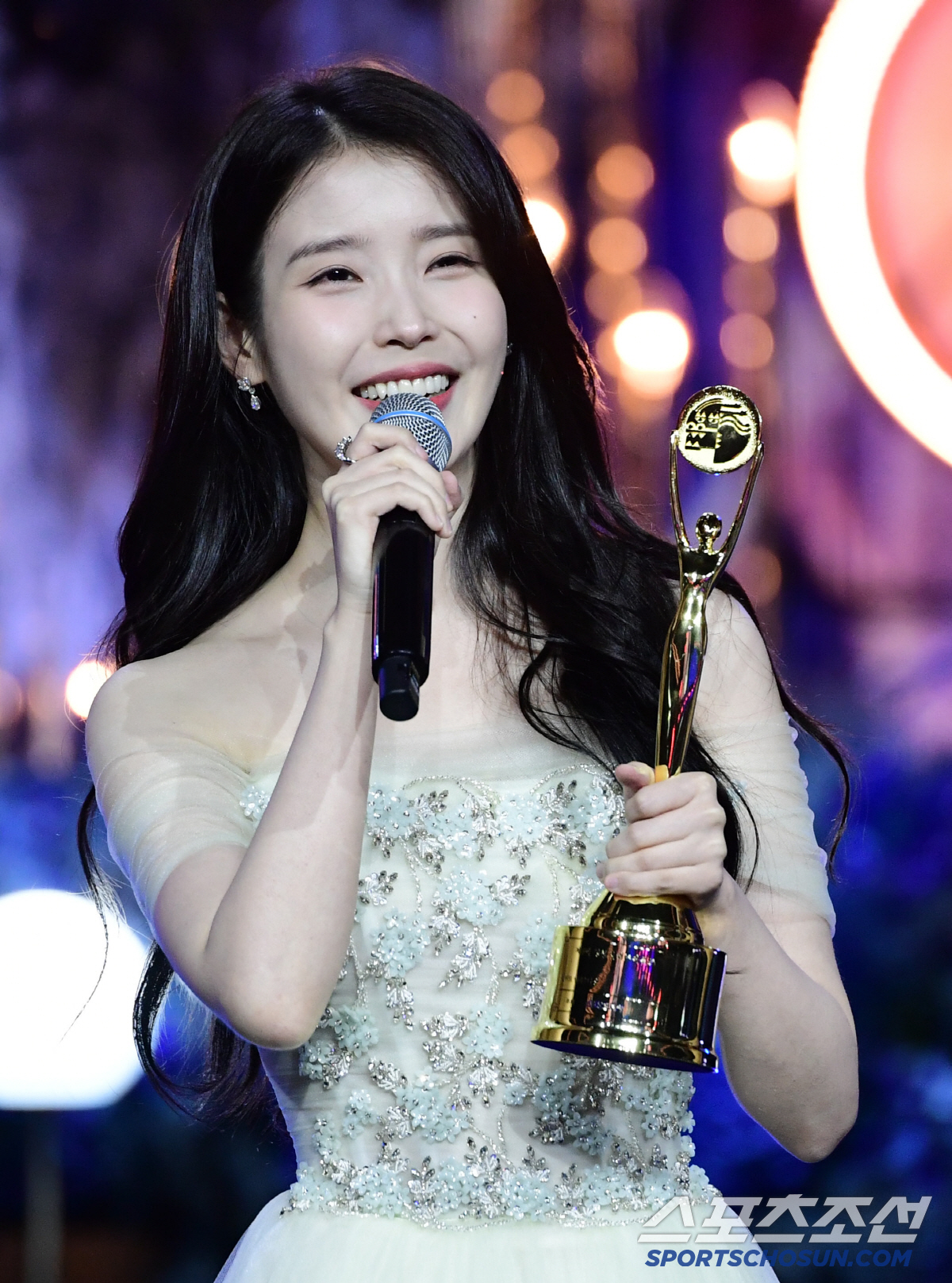 [포토] 아이유 '심쿵'