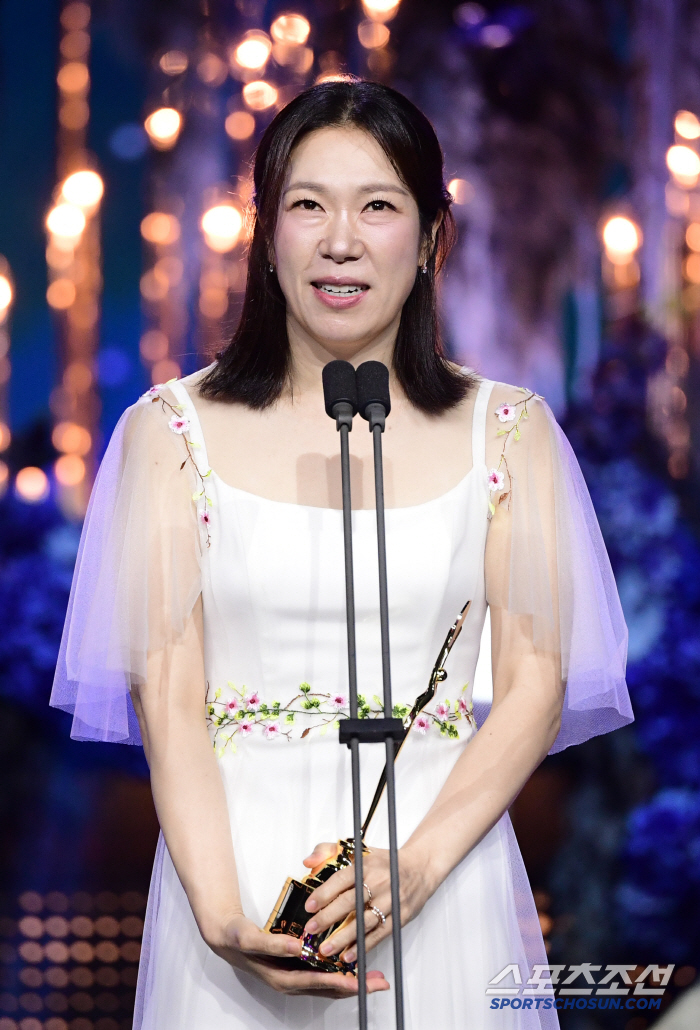 [제4회 BSA] '폭싹' 염혜란, 여우조연상 