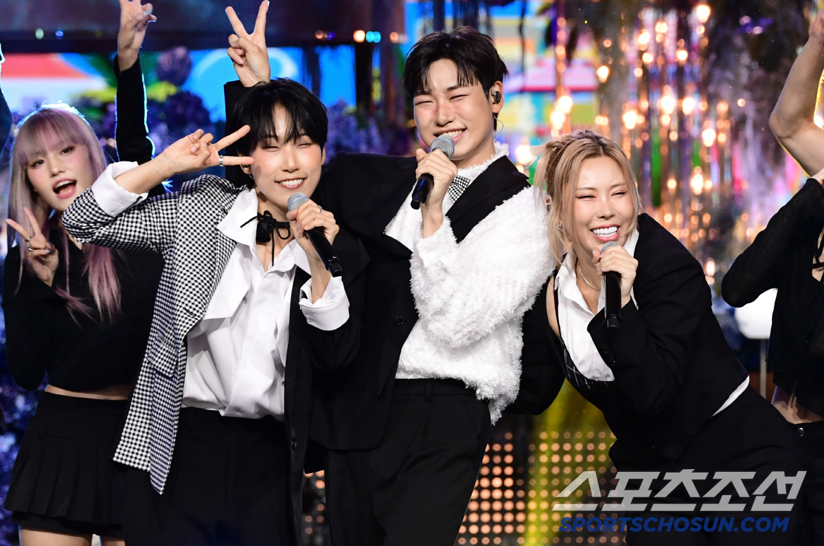 [포토] 재쓰비 '청룡시리즈어워즈 흥 폭발'