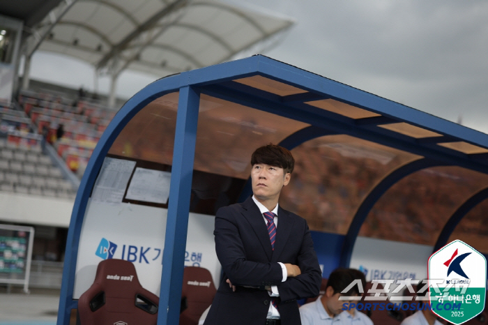 [현장인터뷰] "수원 시장님, 최순호 단장님에게 감사하다" 김은중 감독,…