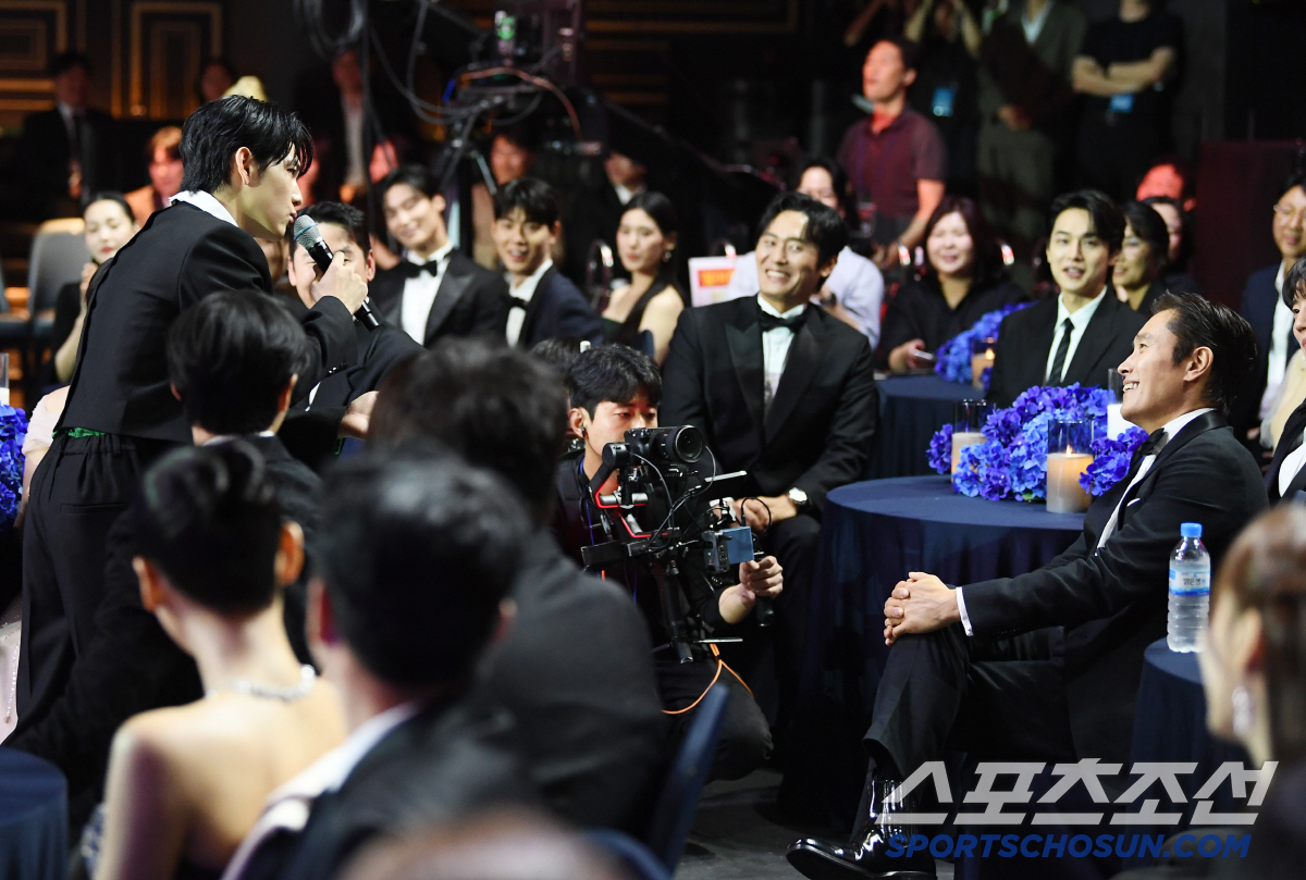 [4th BSA] 임시완, 이병헌 앞에서 '오징어게임' 패러디 마임 댄스…