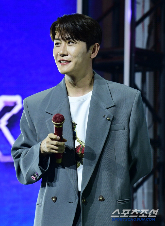 영탁, 길고 길었던 15년 무명생활..."박효신→다비치 가이드 녹음으로 …