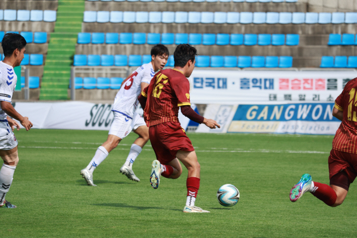 [대학축구]'48년 만의 정상 등극' 경희대, 광운대 누르고 추계대회 우승 감격