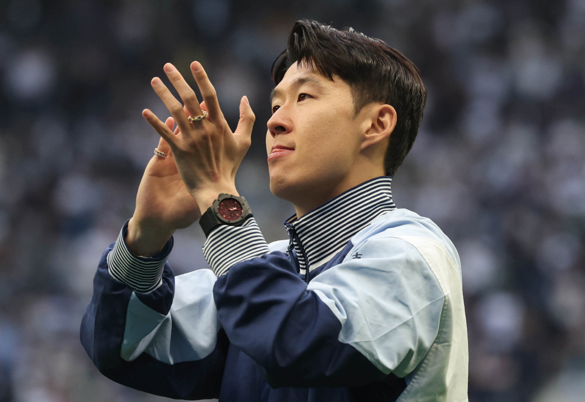 大충격! 손흥민 주장 박탈 "악마 같은 짓"→토트넘팬들 제대로 뿔났다…차…