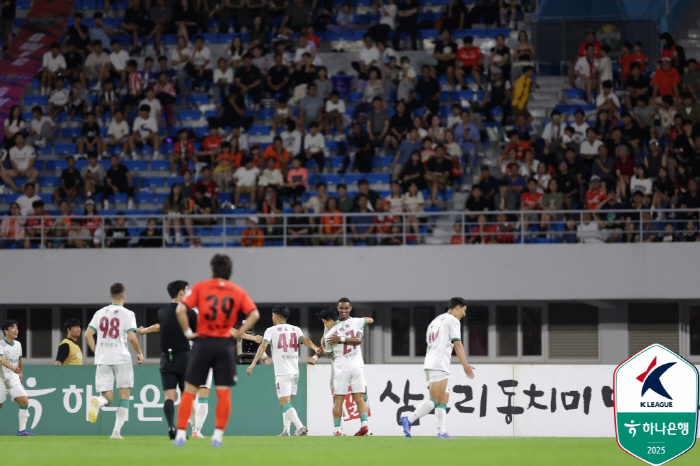 [K리그1 종합리뷰]무려 21경기 무패...후반에만 3골을 넣은 '괴력'…