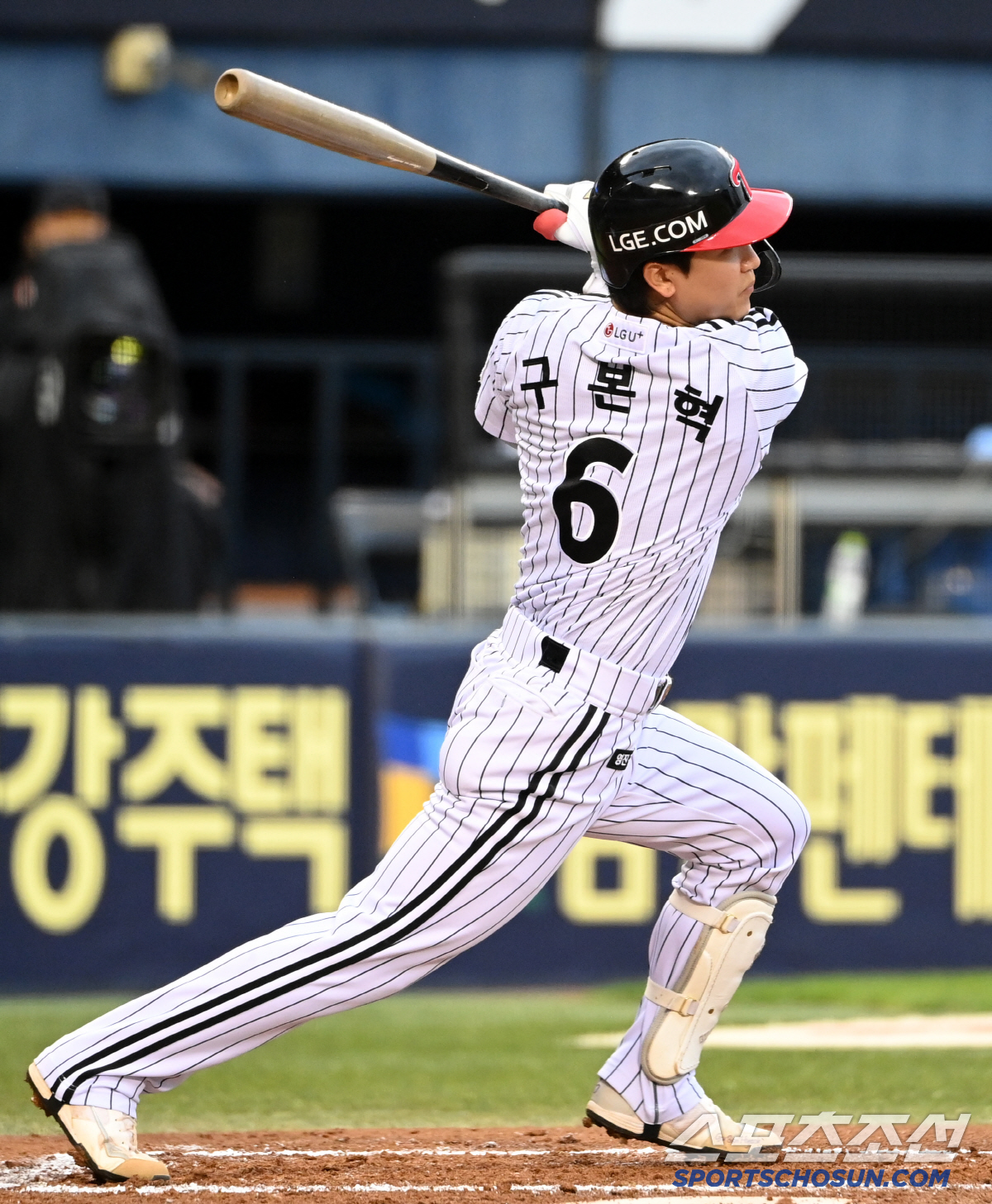 한화는 멀어져가는데... 후반기 2경기 득점권 12타수 무안타 실화냐. …