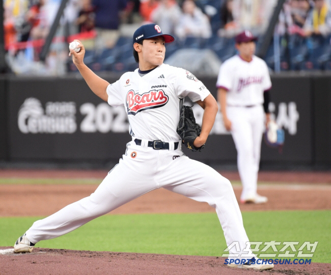 스카우트 사로잡은 간절함→필승조 원석 발견했다…'타율 1위' 중심에 14…