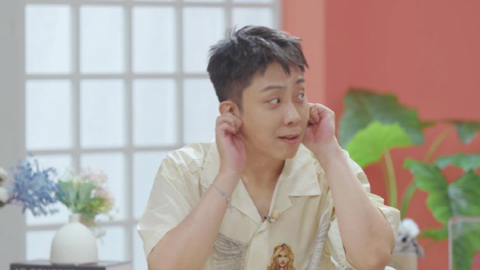돌싱男 첫만남 호감시그널 '귀 만지기'…은지원 "저렇게 대놓고? 귀 뽑는…
