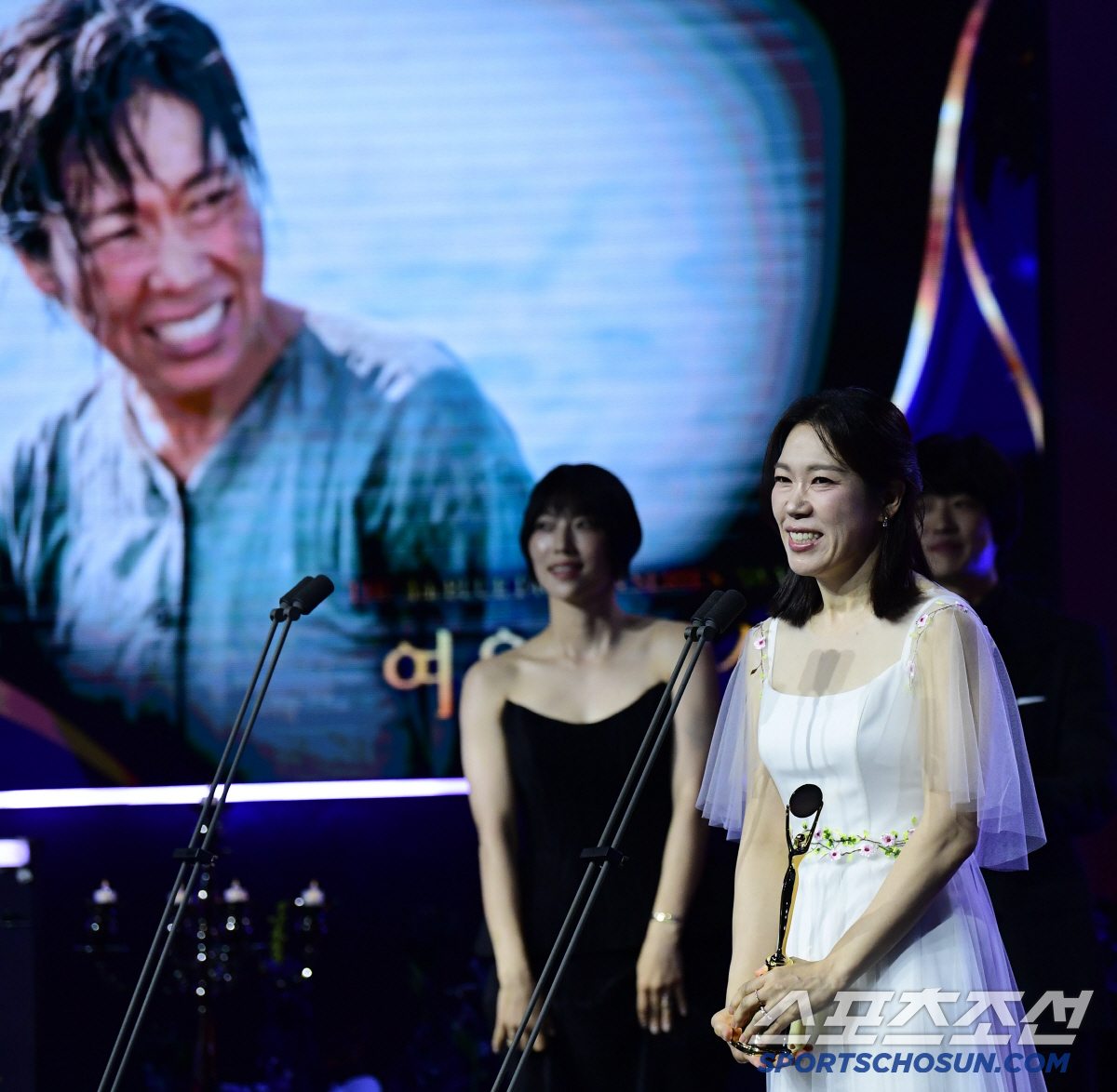 [제4회 BSA 심사평] '폭싹 속았수다'vs아이유 치열했던 '집안싸움'…