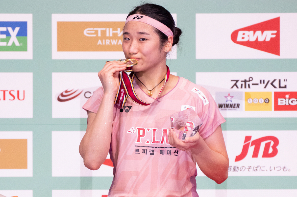 '퍼펙트 우승' 안세영, 일본오픈 제패 시즌 6번째 우승 달성했다…왕즈이…