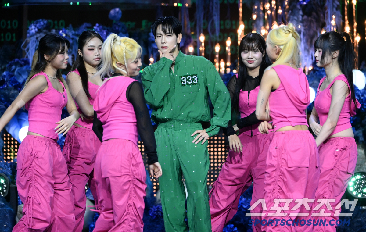 [제4회 BSA] 공약 지킨 임시완→최백호 향한 기립…청룡 물들인 '역대…