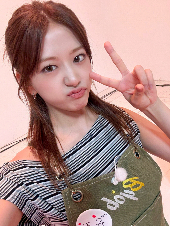 안유진, 한식파 인증…"해외나갈 땐 라면 필수, 즉석밥·컵밥도 사서 먹는다"(BYOB)