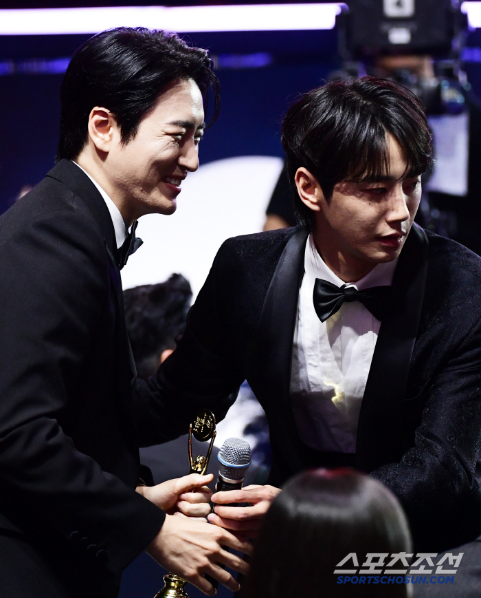 [제4회 BSA] 청룡의 밤, 이름 하나로 벌어진 해프닝… 누구의 잘못도 아니었다