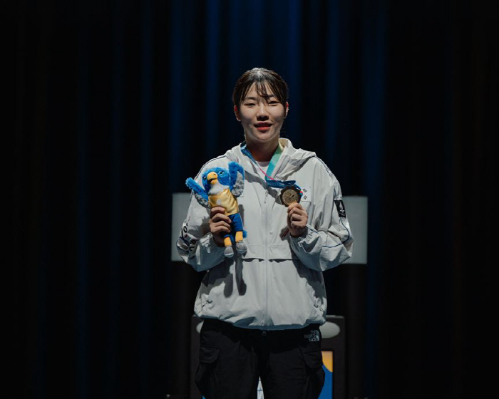 "세계대학 피스트도 평정" "세계2위'전하영 女사브르 개인전 金 쾌거![…