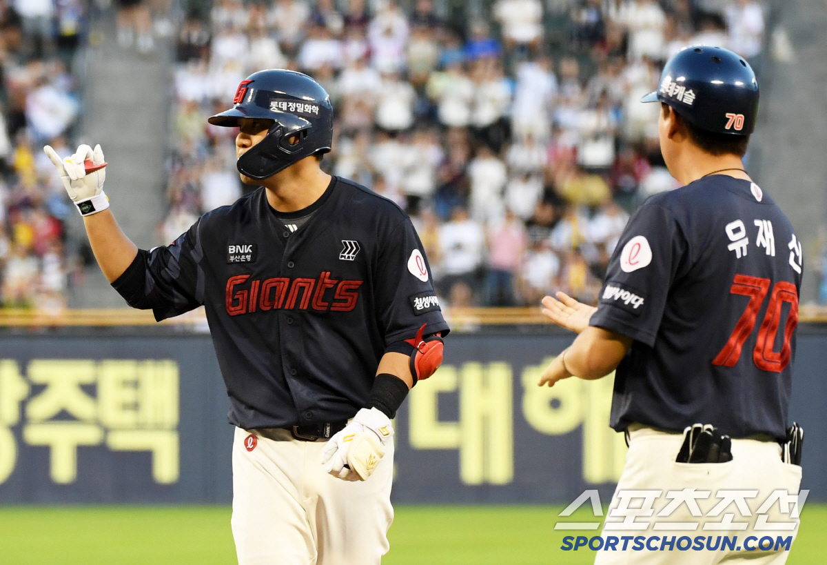 '홍민기가 있었더라면...' 아쉬운 8회. 2-3 역전패 롯데, KIA에…