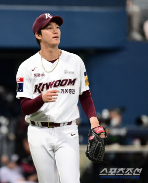 내년 WBC 청신호? '복귀 D-59'  안우진, 40구 '불꽃투' → 156㎞ 쾅쾅! 실전 정조준 [SC포커스]