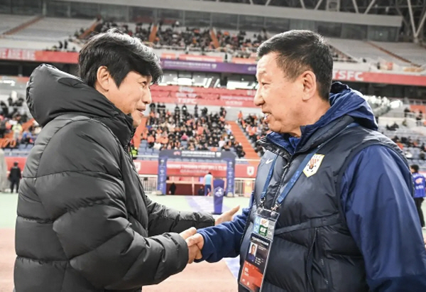 中, 혐한 수준의 비판 등장 "중국 구단, '한국인 감독 공포증'에 시달…
