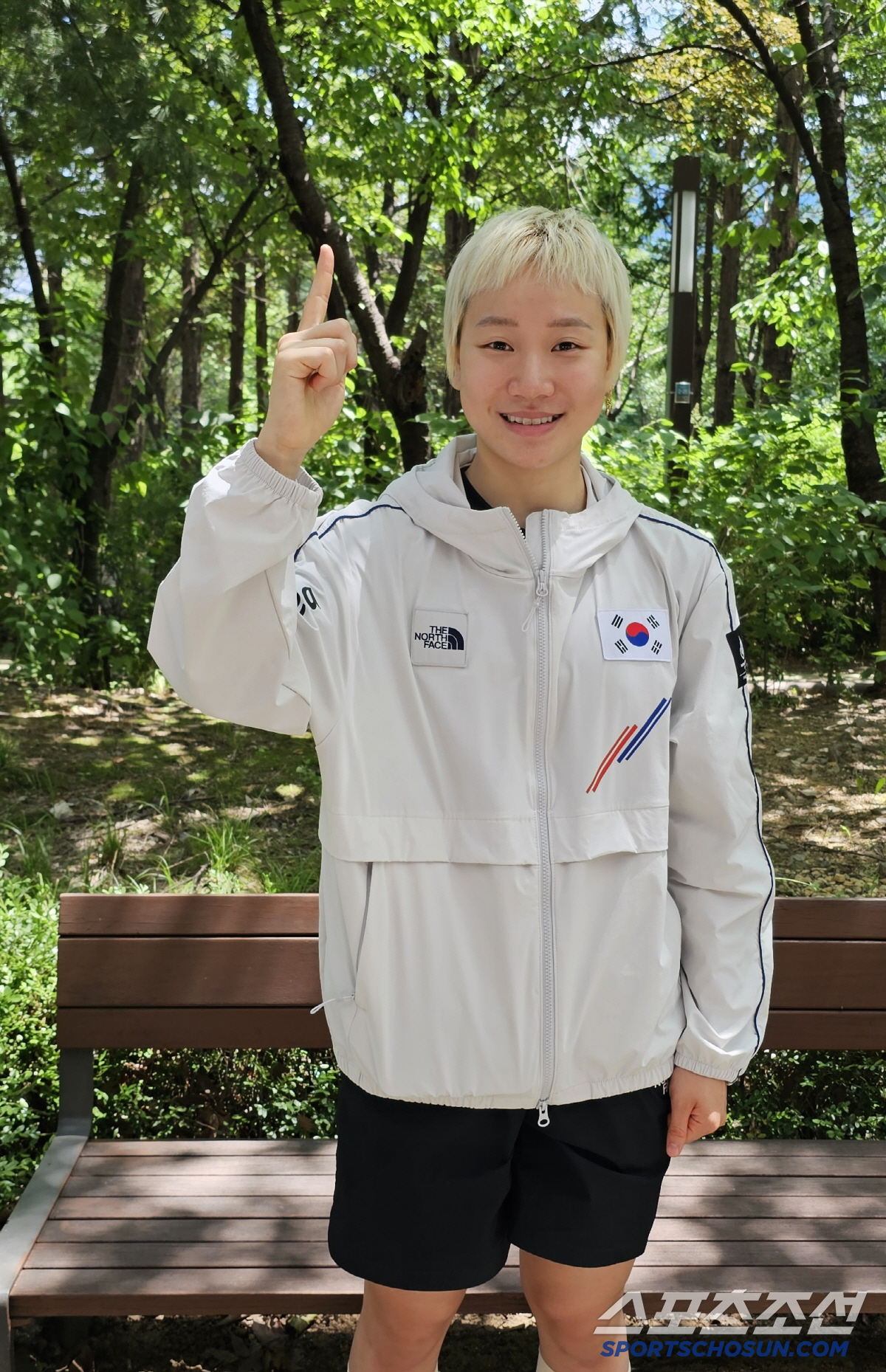 "19세 배영천재,또 해냈다!" '세종대 25학번'이은지 배영100m도 …