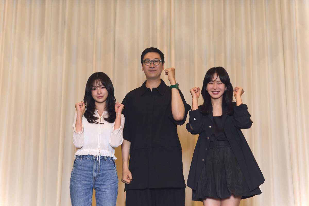 [공식] '대배우' 손예진, '연기력 논란' 조유리 멱살 잡고 끌고갈까.…