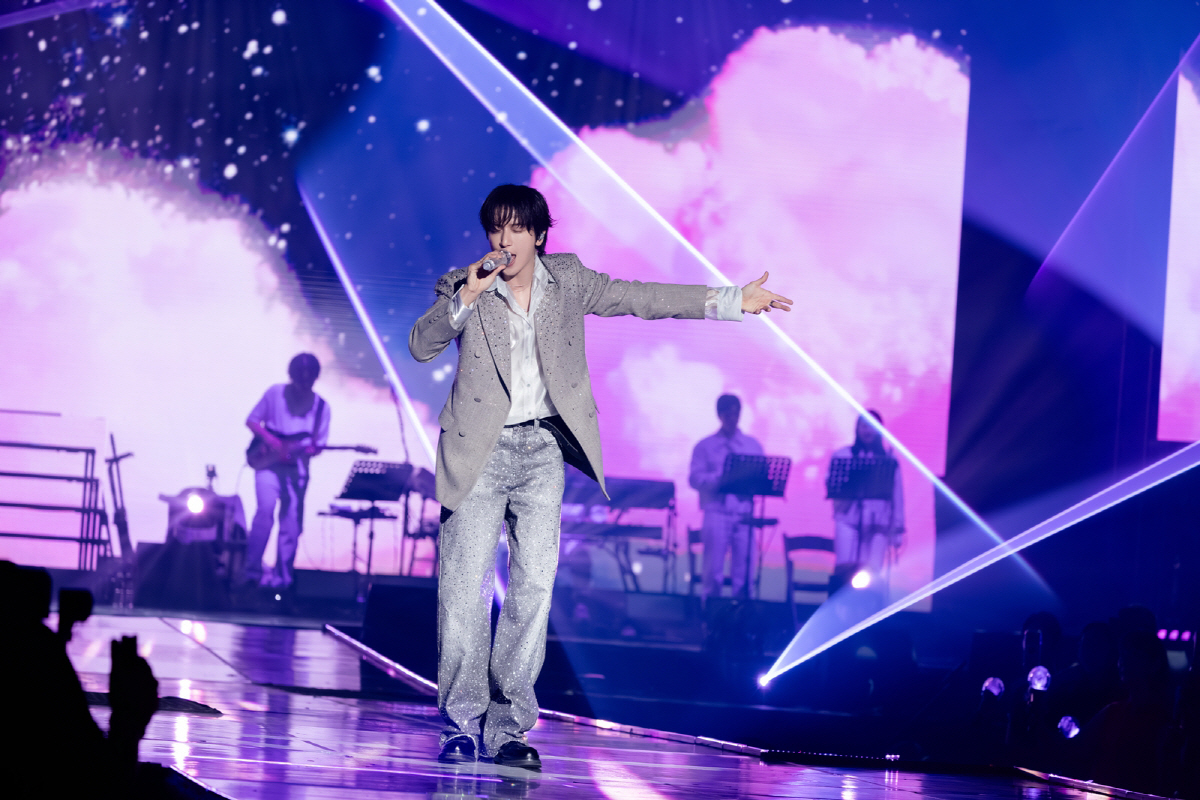 정용화, 솔로 10년 발자취 담은 단독 콘서트 성료…"평생 보답하겠다"