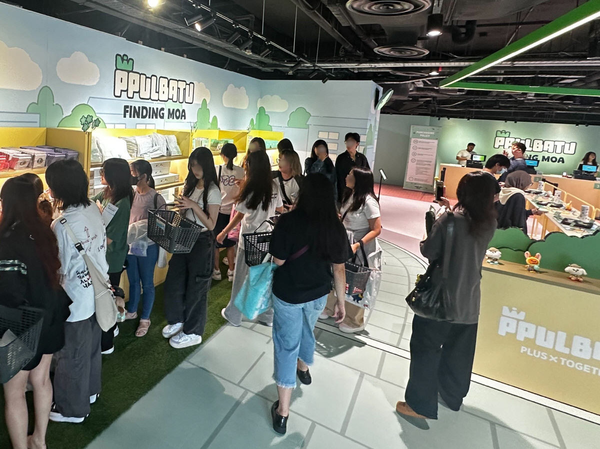 하이브 글로벌 팝업, 올 상반기만 63만명 방문…'테마 팝업' 선보이며 …