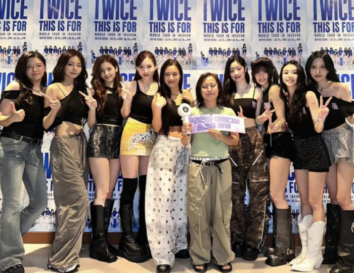 '48kg' 박나래, 살 더 빠졌나…트와이스 센터서 굴욕없는 몸매[SCi…