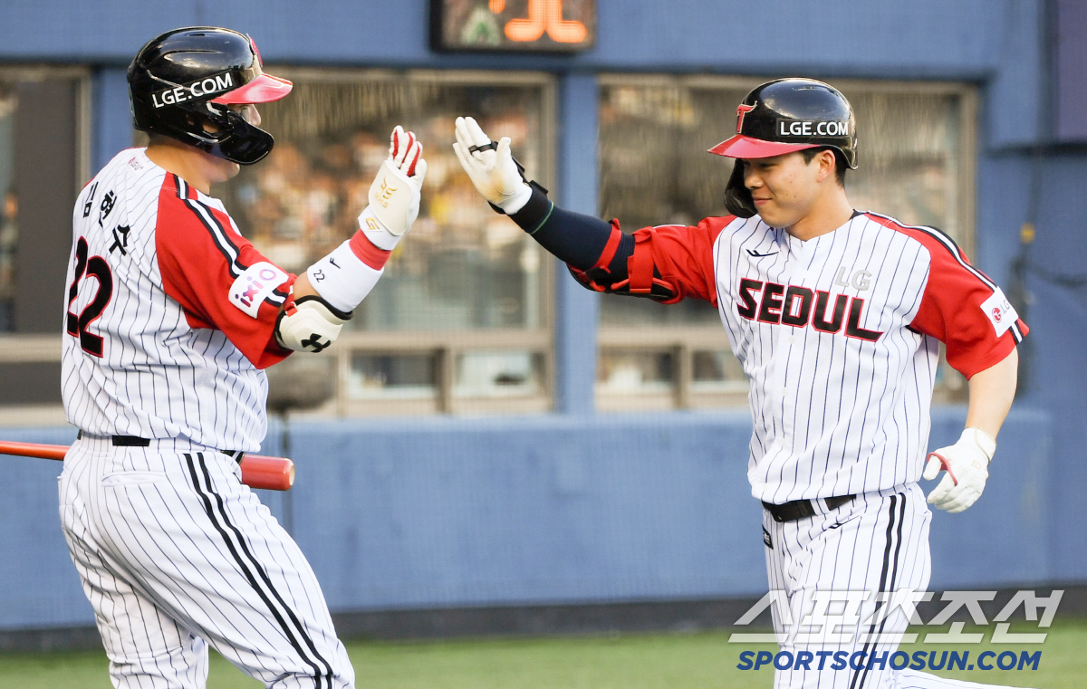 '홈보살→동점 솔로포→역전 내야안타→결승 득점 2루타.' 살아난 제2의 …