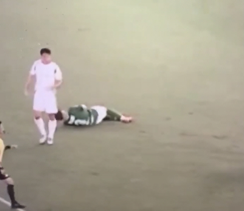 "끔찍하다! 가서 격투기나 해라"→"이런 건 축구 아냐"...韓 국대 '…