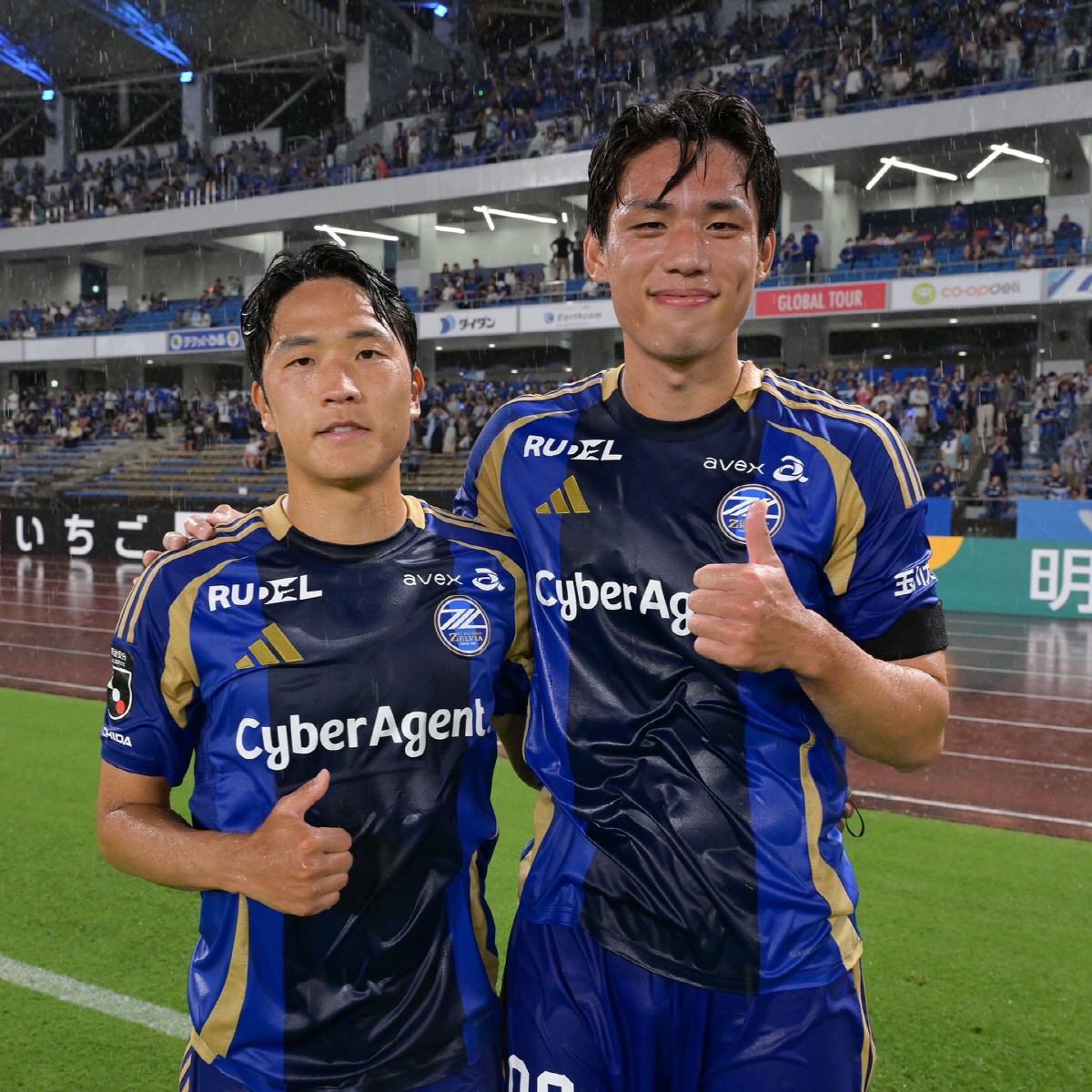 "끔찍하다! 가서 격투기나 해라"→"이런 건 축구 아냐"...韓 국대 '…