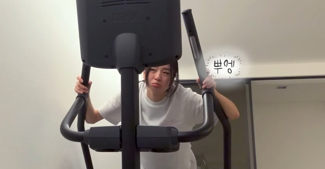 "올림픽 어떻게 나갔냐"…'아들맘' 손연재, 복근 공개하며 셀프 디스