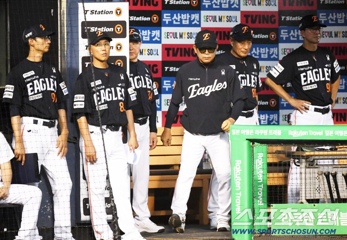 '11연승 도전' 한화, 0-12 벌어지자 리베라토·노시환·채은성·심우준…