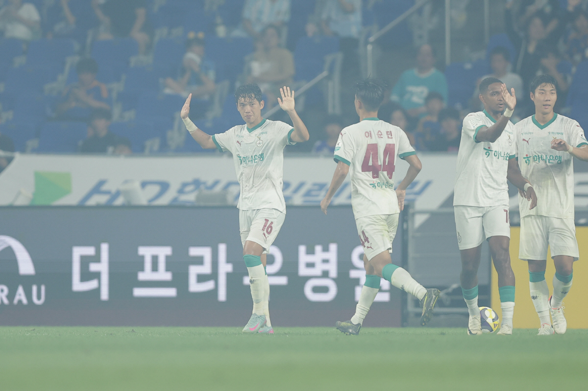 [현장인터뷰]말컹 낚은 황선홍 대전 감독 "위험해도 인내심 갖고 기다린 …