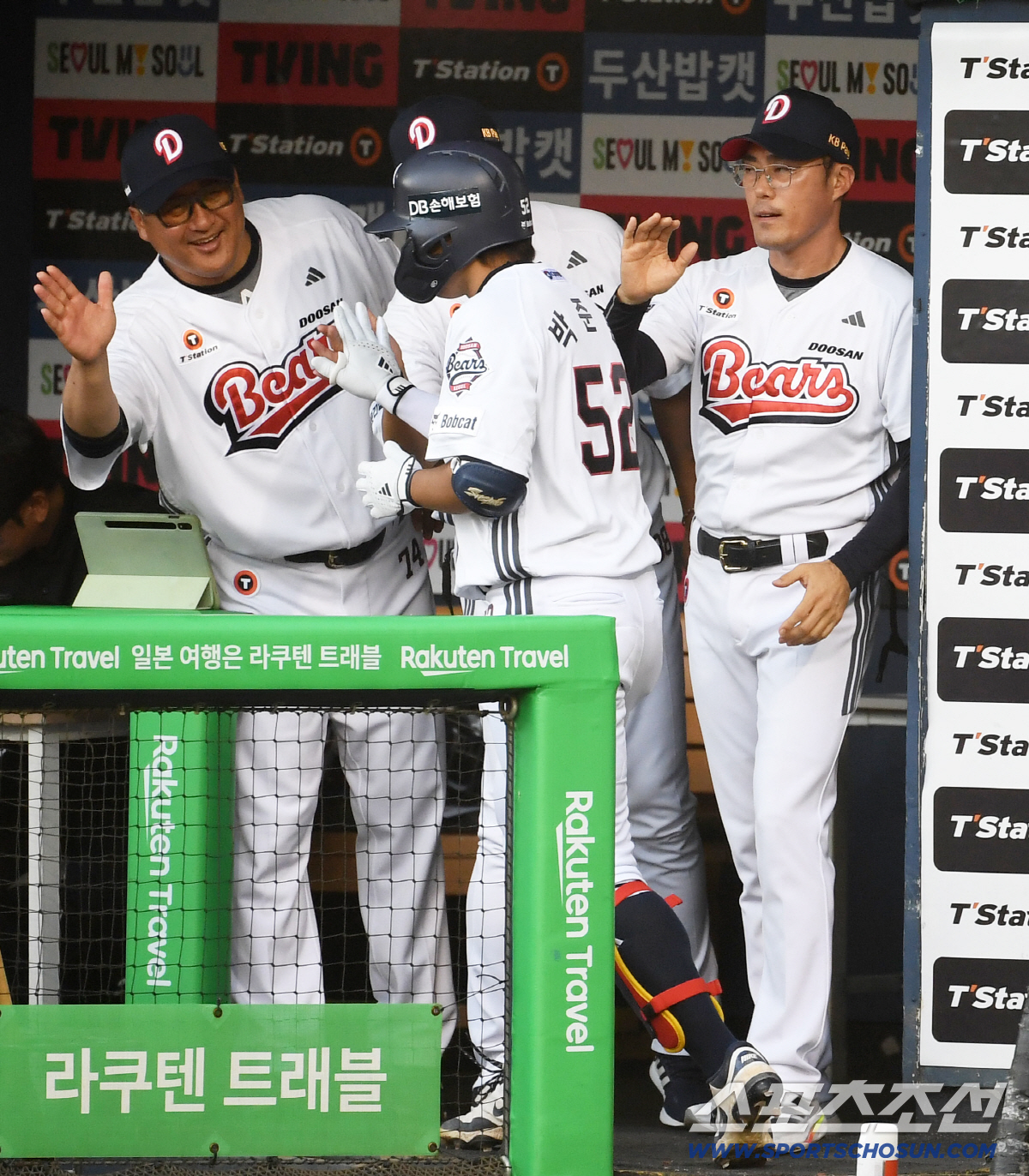한화 스톱시킨 두산 '막내' 파워! 최민석 선발승+박준순 3안타 → 조성…