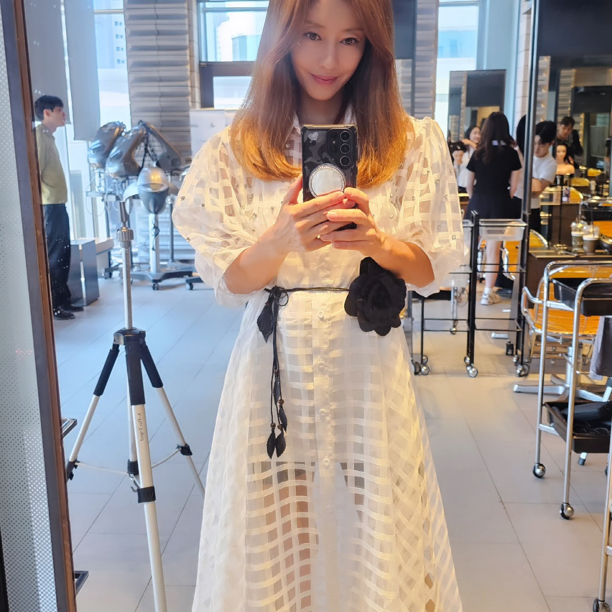 "헤어디자이너 변신" 이지현, '절친' 장영란 헤어부터 직접 손질→"첫 …