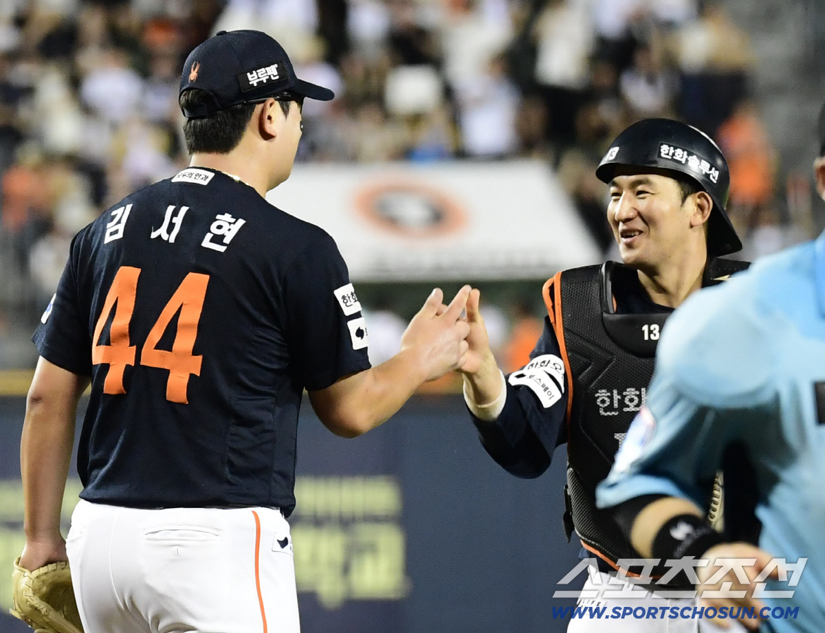 "거기서 초구 칠 줄 몰랐다. 서현이도 놀랐다" → 한화 등골 '오싹'했…