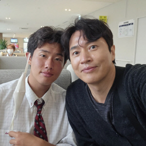 '日 국대 기대주' 가수 김정민 차남, 연예인 아들 한국→일본행에 현지 관심 폭발...