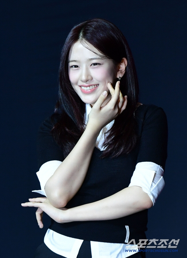 아이브 안유진, 전국민이 인정한 보컬인데…'골든' 커버 후보정 논란 흠집…