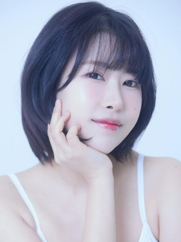 이세영, 가슴 성형 밝혔더니 "月 3000만원 성형외과 상담실장 제안 받…