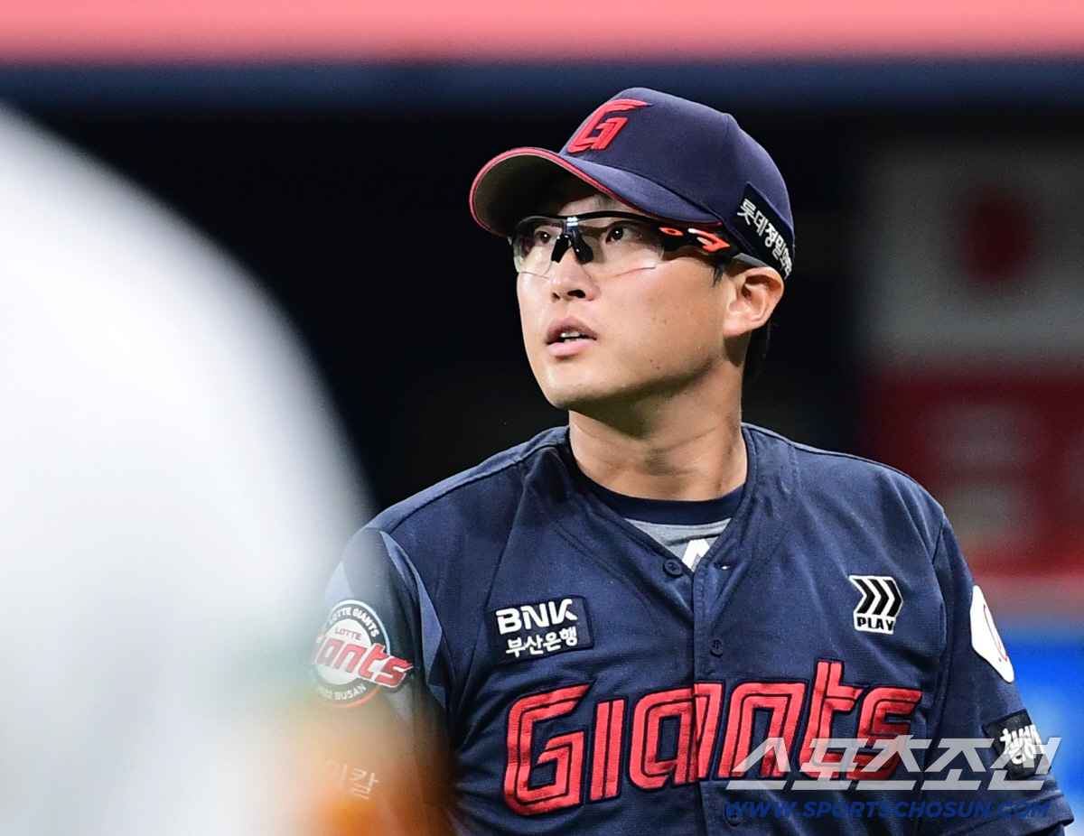 "9승 했는데 그냥 던져!" 사령탑의 '밀당'…에이스는 3년 만에 10승…