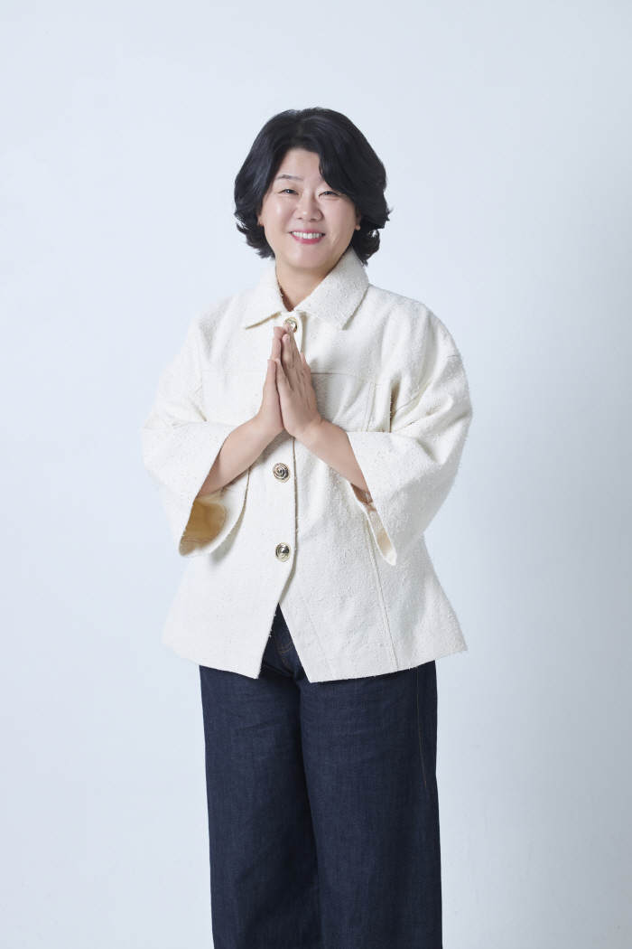 [인터뷰①] '좀비딸' 이정은 "2NE1 댄스? 부담감 컸다…K팝인데, '뽕삘' 느낌"