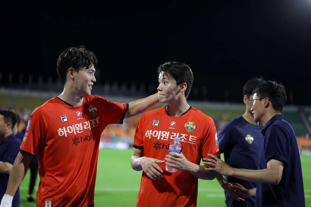 "단 승점 4점차" 4위 서울→9위 강원, '막장 3류' 울산 '인사 태…