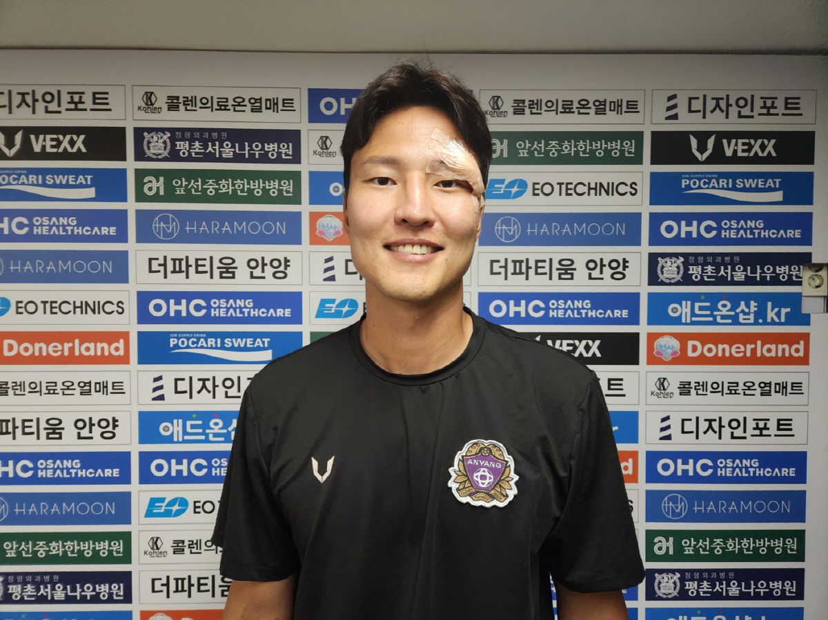 "그렇게 고마워서…" 이것이 국가대표 클래스, FC안양 권경원 동료 이름…