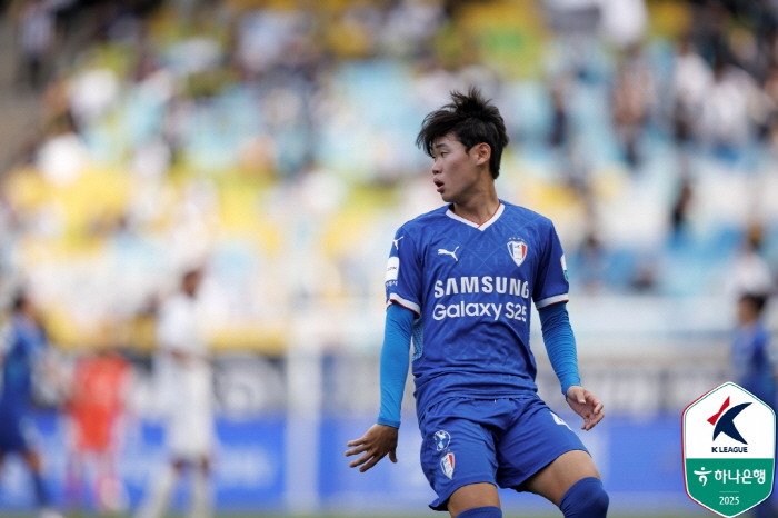 '20번째 프리미어리거 탄생' 박승수, 뉴캐슬 입단 확정 "EPL 최고 …